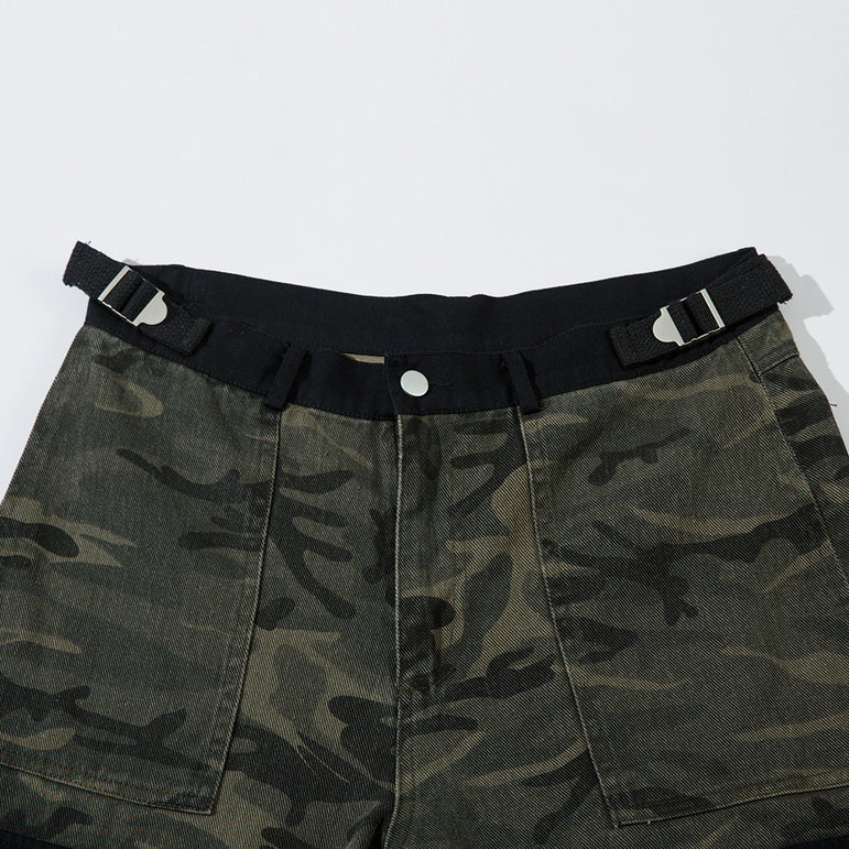 D-vine Heavy Industry Camouflage Cargos - pocket detail close-up